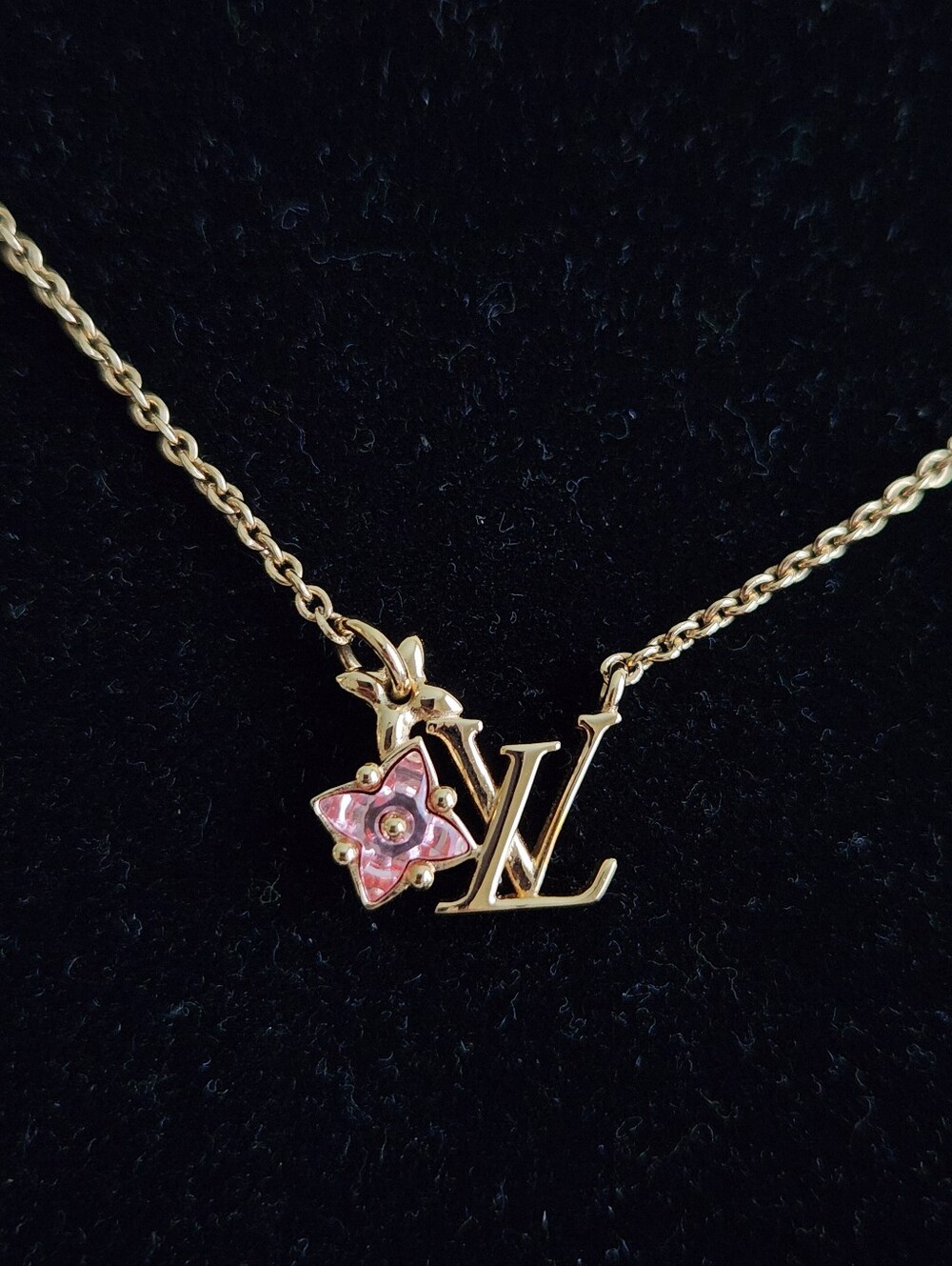 LOUIS VUITTON Loulougram Gold Finished Necklace